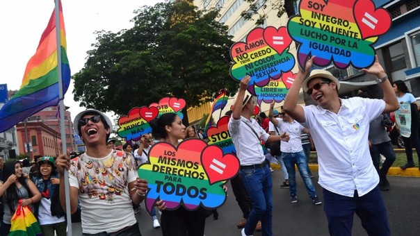 Perú: sondeo revela que la homosexualidad es una enfermedad para el 19 % de la población
