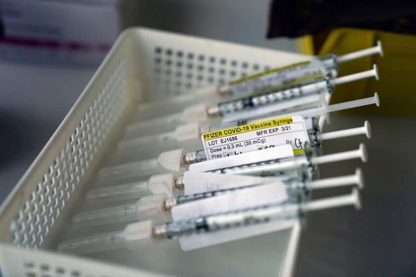 ¿Cuál es la eficacia de las vacunas aprobadas por la OMS ante la variante Delta del covid-19?