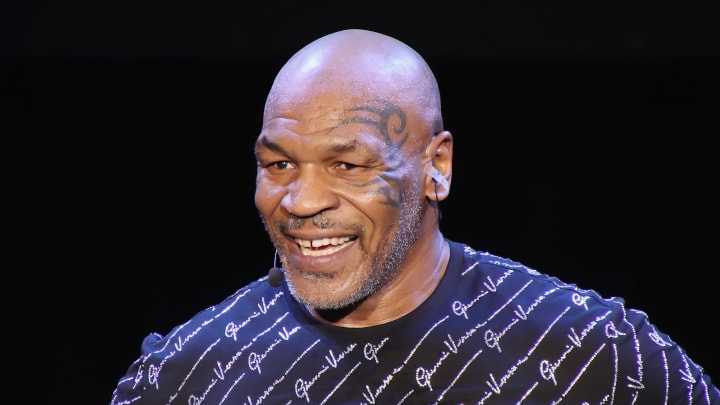 Mike Tyson vuelve a mostrar su poder a los 55 años