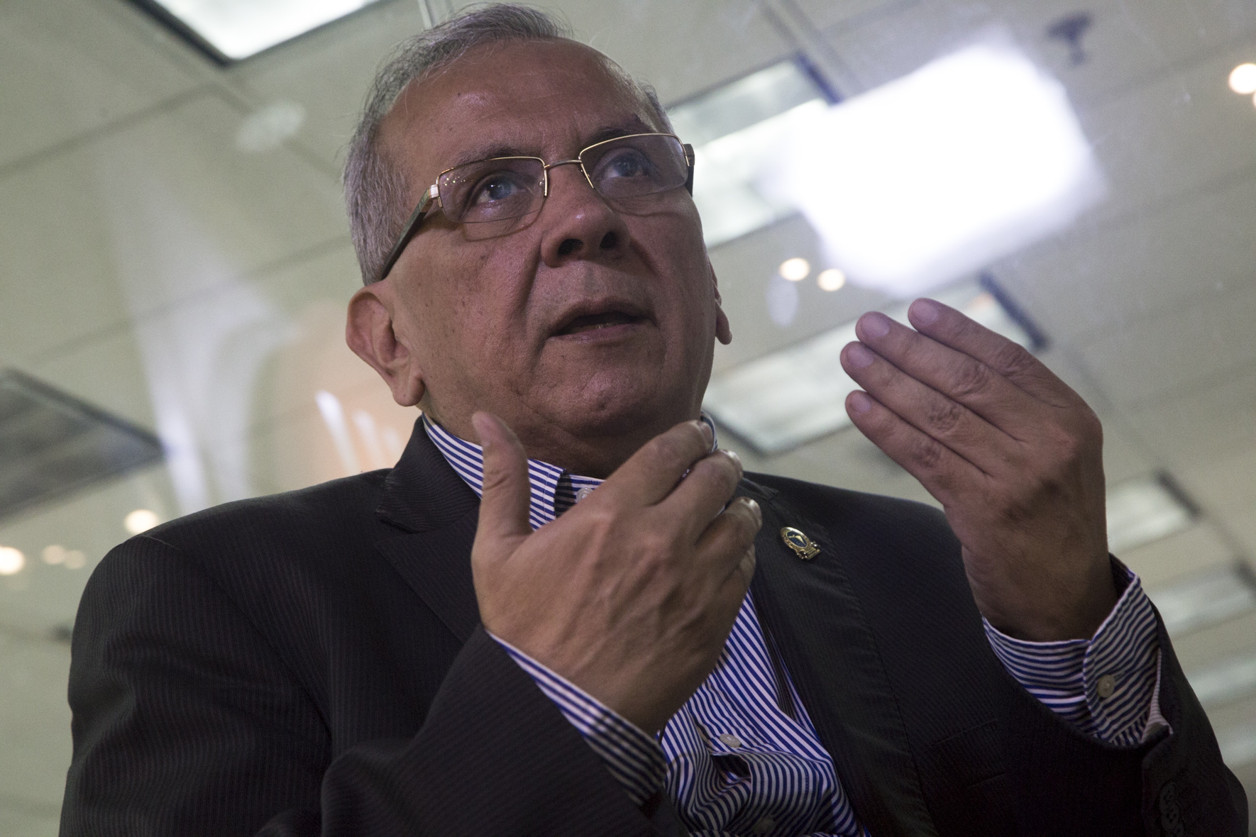 Rodrigo Cabezas considera que nueva reconversión «no tiene sentido» mientras exista inflación