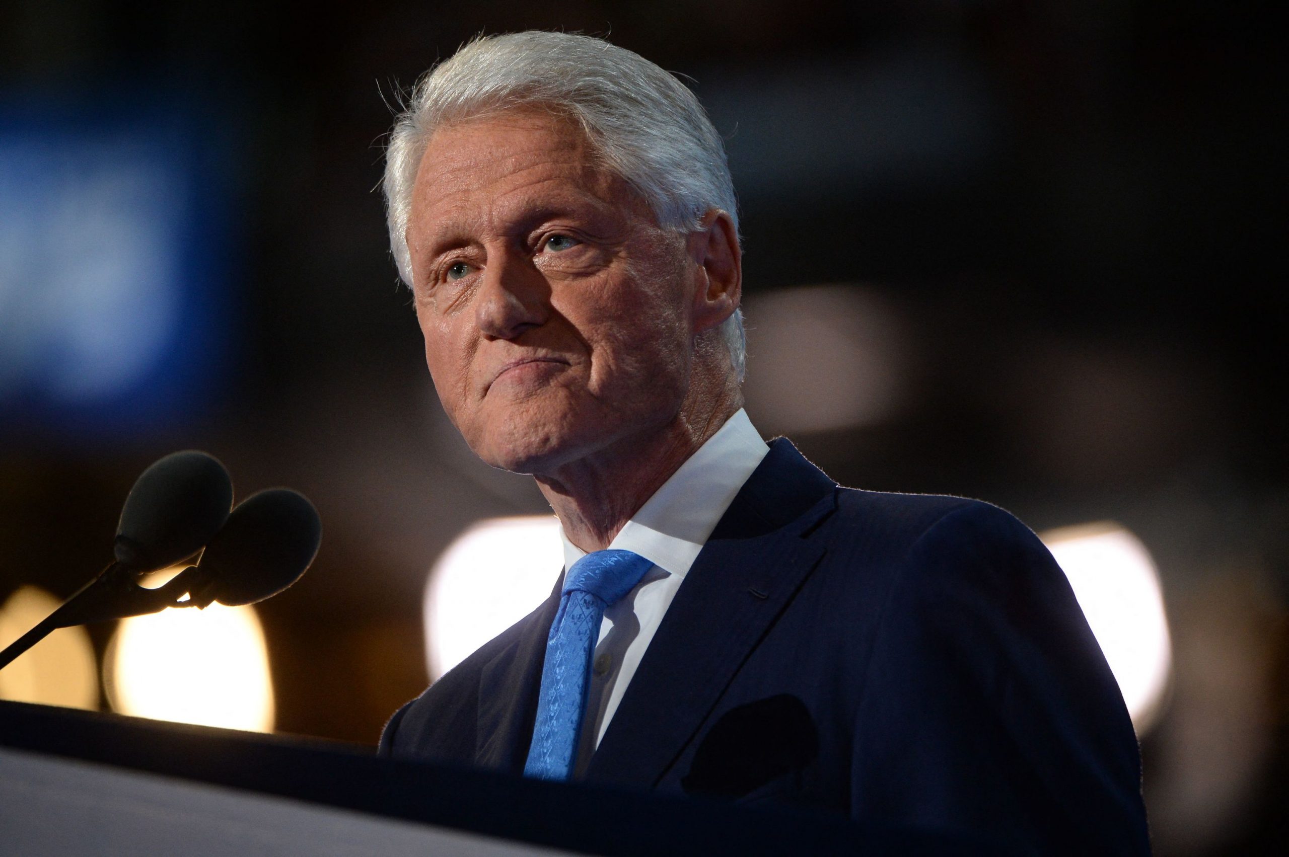 Hospitalizan de emergencia a Bill Clinton: Se encuentra en una unidad de cuidados intensivos
