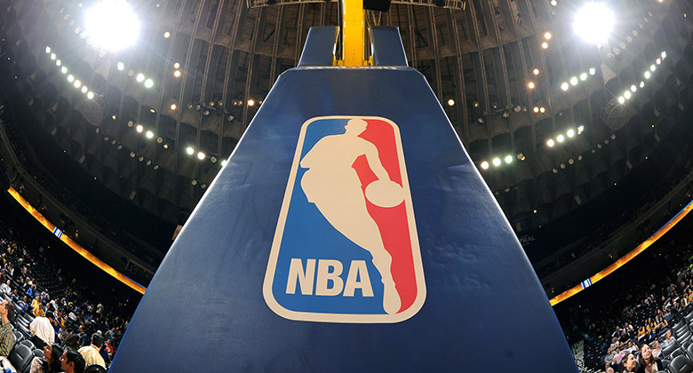 FBI detiene a varios ex jugadores de la NBA acusados de fraude