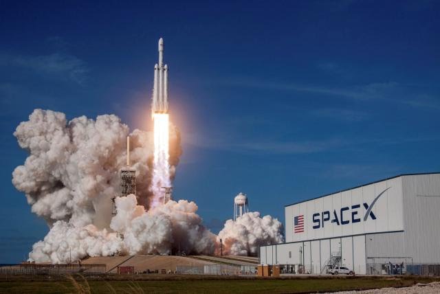 SpaceX expande su red de internet en el espacio