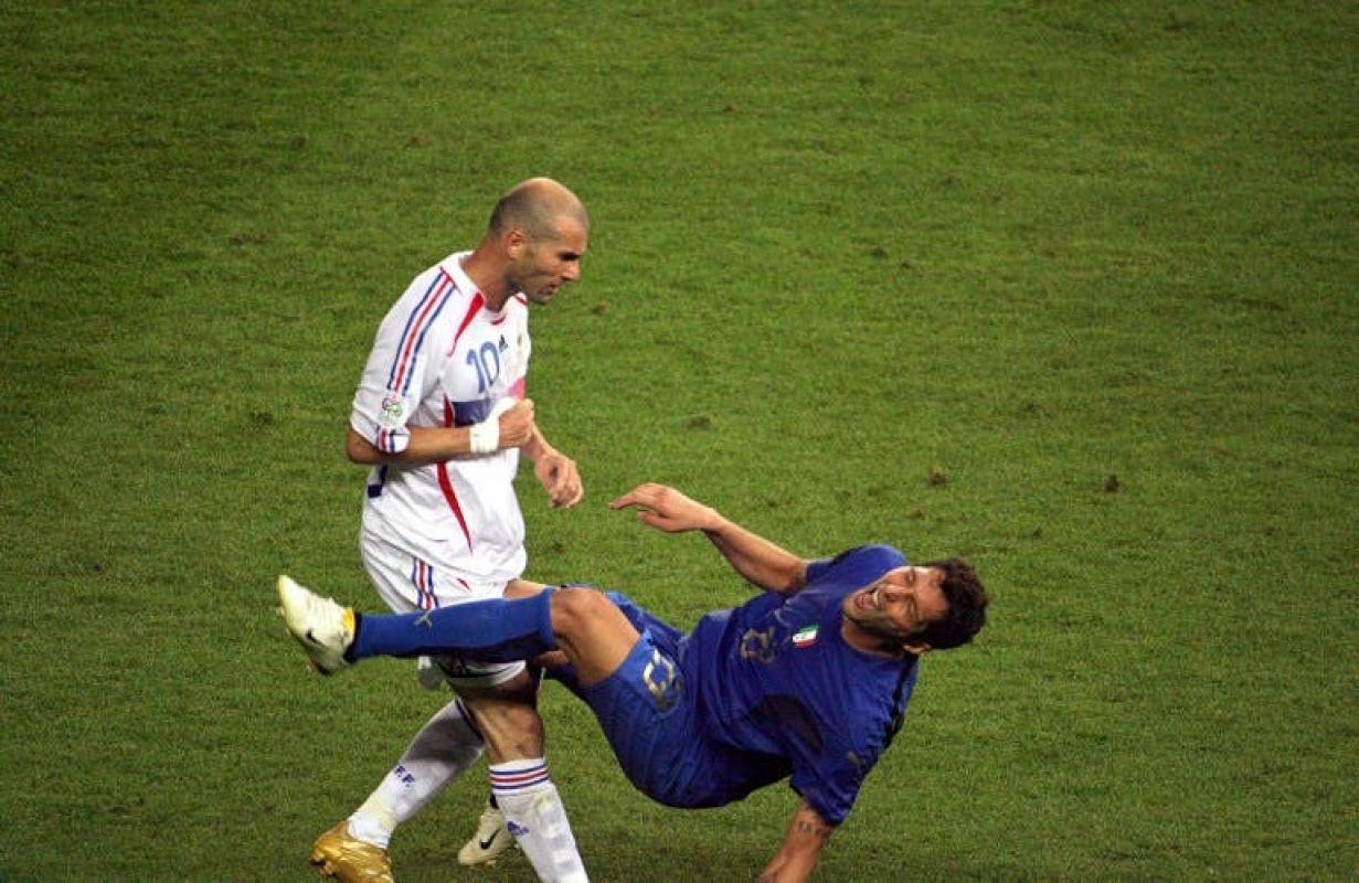 Zidane cabezazo