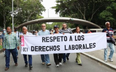 Profesores universitarios rechazan bono vacacional de 65 dólares